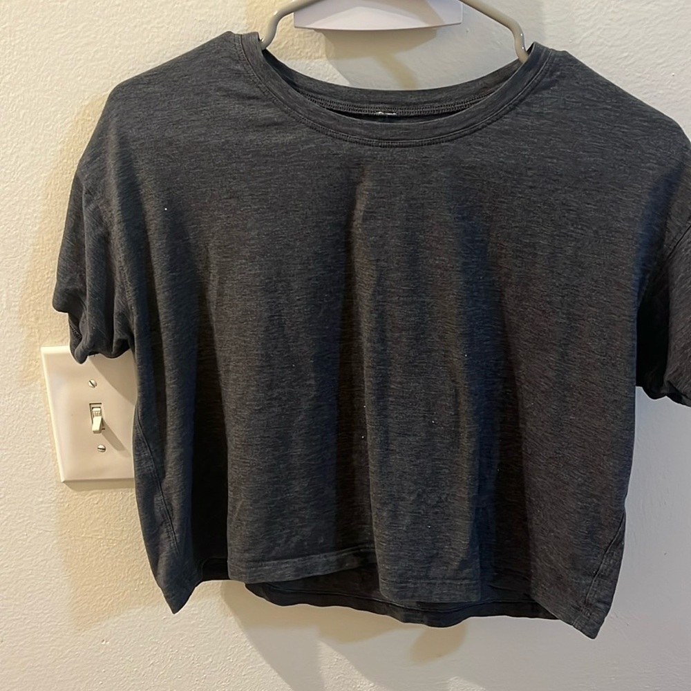 Lululemon Gray Crop Tee
